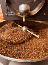 Load image into Gallery viewer, Brazil Single Origin Natural hand-picked Specialty Coffee 2024 One KG